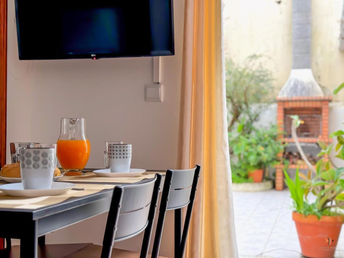 Patio Privado Com Churrasqueira By Ferias Em Figueira Фигейра-да-Фош Экстерьер фото