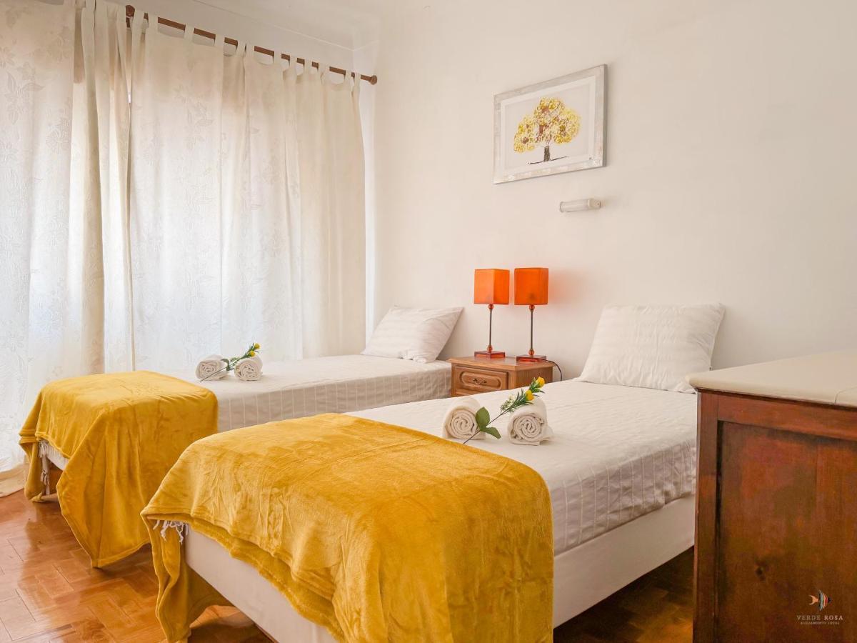 Patio Privado Com Churrasqueira By Ferias Em Figueira Фигейра-да-Фош Экстерьер фото